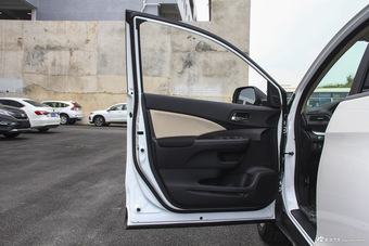 2015款CR-V 2.0L自动两驱风尚版