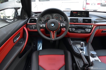 2018款宝马M4 3.0T 双离合双门轿跑车迷限量版