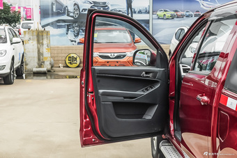 2016款 拓陆者 2.8T E5 柴油两驱舒适版ISF2.8