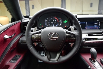 2018款雷克萨斯LC 500h运动版 