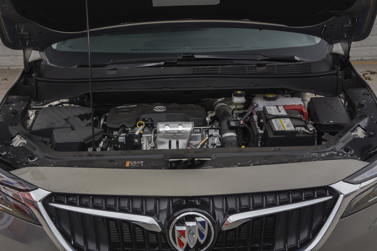 2018款别克GL6 1.3T自动18T尊贵型6座