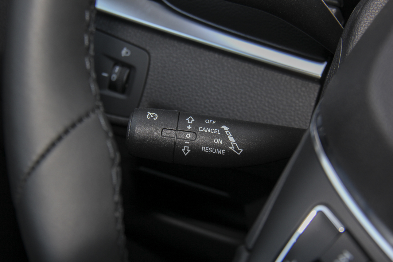 2018款荣威RX5 1.5T 20T手动两驱互联网智惠版