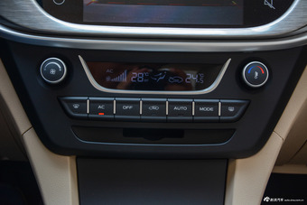 2017款吉利帝豪1.5L手动三厢百万款向上版