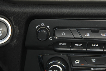 2018款风光S560改款 1.8L CVT尊贵型5座