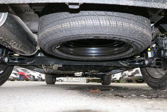 2018款君马SEEK 5（赛克5）1.5T自动领尚版