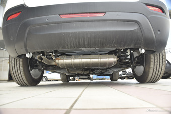 2016款中华V3 1.5L自动舒适型