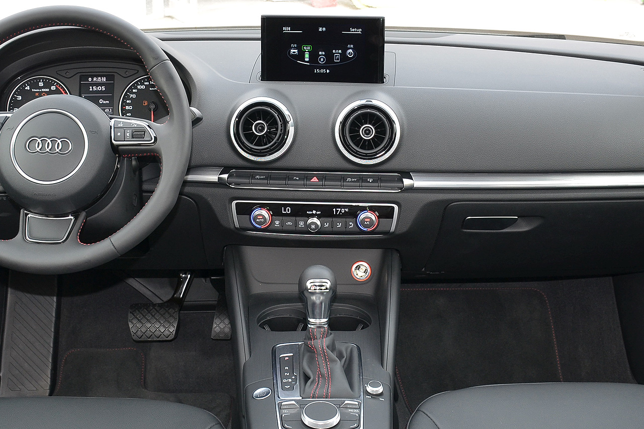 2016款奥迪A3 1.4T自动Sportback 35TFSI特别版