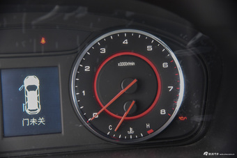 2016款上汽大通G10 2.0T自动豪华行政版