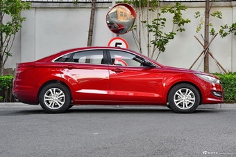 2018款奔腾B50 1.4T自动20周年纪念版