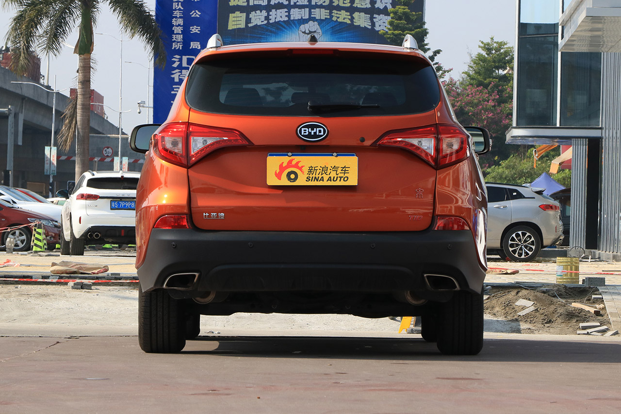 2017款比亚迪宋盖世升级版1.5TI手动豪雅型