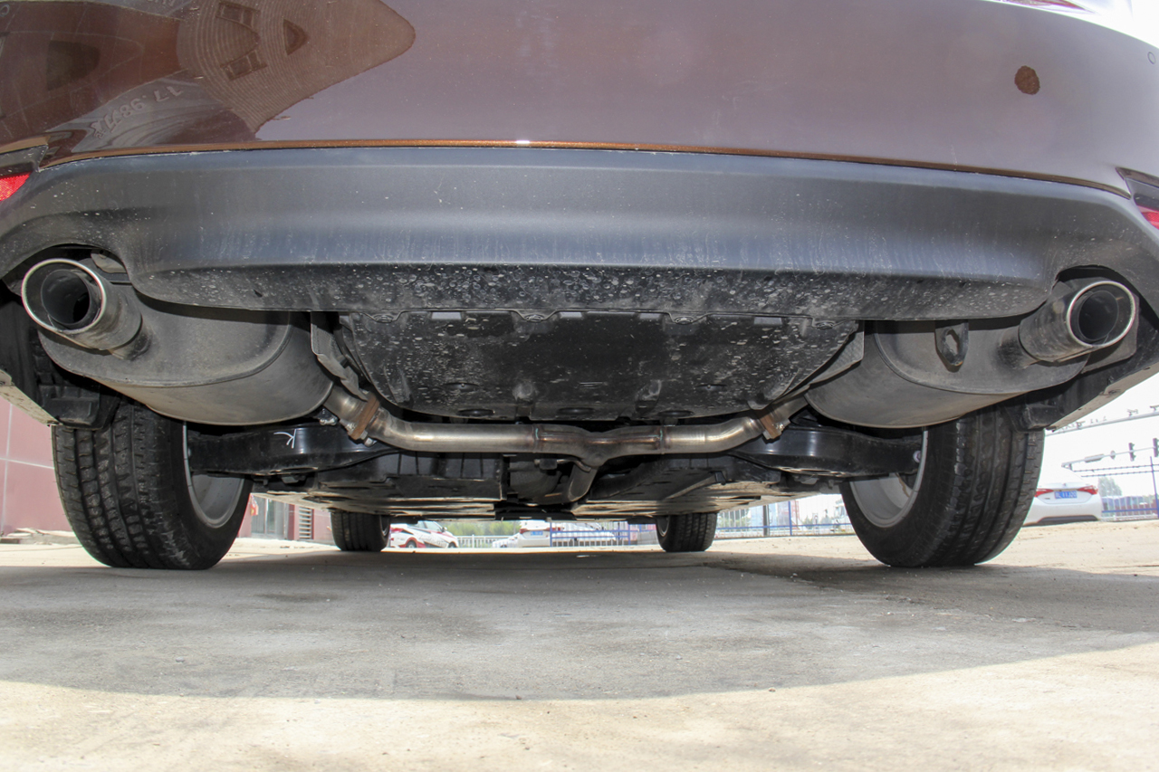 2018款凯美瑞2.0G自动豪华版