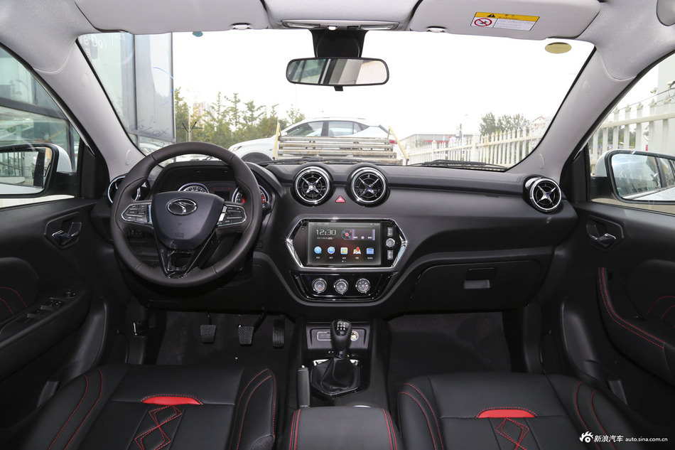 2018款东南DX3 SRG 1.5T手动尊贵型