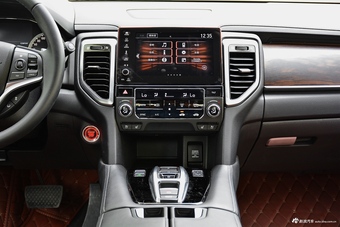 2017款本田UR-V 2.0L 370TURBO自动四驱尊耀版