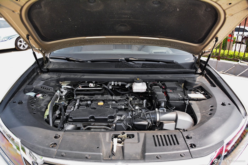 2017款本田UR-V 2.0L 370TURBO自动四驱尊耀版