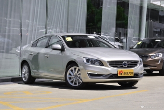 2018款沃尔沃S60L 2.0T自动T4智远版
