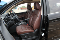 2017款宝骏560 1.5T DCT尊享型