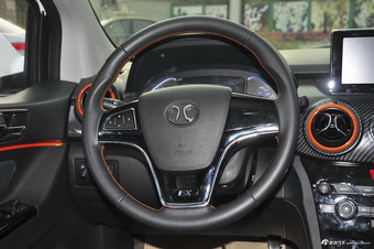 2016款北汽新能源EX200乐酷版