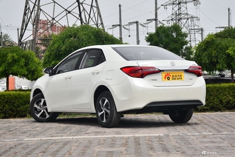 2018款广汽丰田雷凌185T CVT豪华版