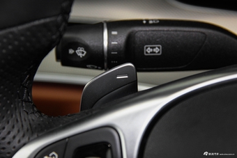 2017款奔驰E级2.0T自动 300运动型