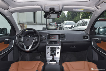 2018款沃尔沃S60L 2.0T自动T5智驭版图片