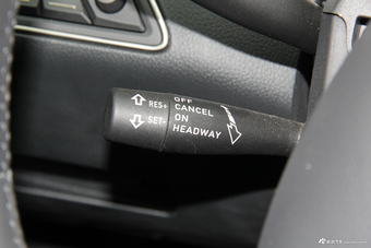 2018款红旗H7 2.0T自动旗舰版35T