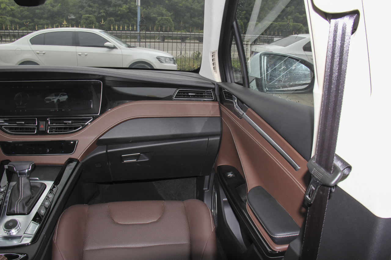 2018款君马S70 1.5T自动豪华运动型5座