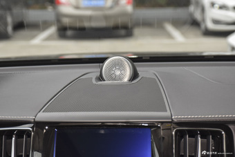 2018款沃尔沃XC60 2.0T自动四驱T5智雅豪华版