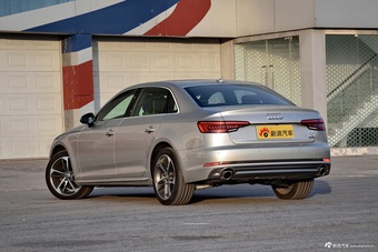 2017款奥迪A4L 2.0T自动45TFSI quattro运动型
