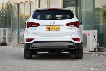 2017款现代全新胜达 2.0T 自动四驱智能型7座