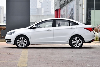 2017款艾瑞泽5 1.5L手动领潮版