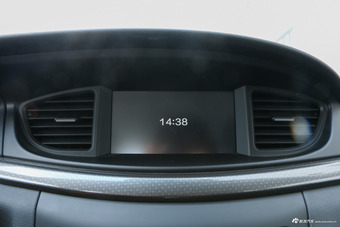 2016款奔腾B50 1.6L手动豪华型