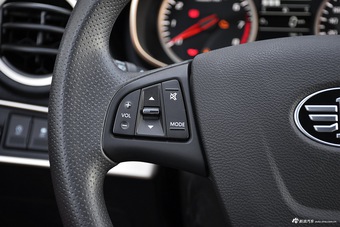 2017款奔腾X40 1.6L手动