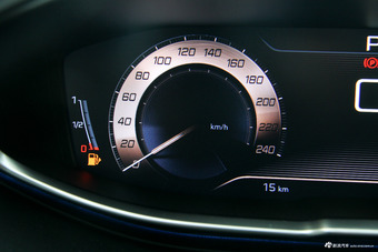 2017款标致5008 1.6T自动350THP精英版7座