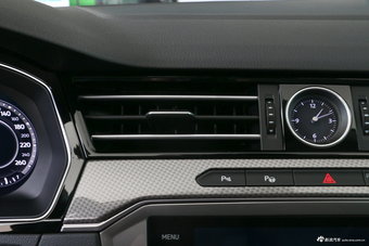 2018款蔚揽2.0T自动四驱纵行版380TSI