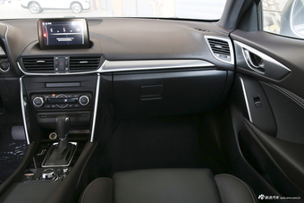 2018款马自达CX-4 2.0L自动两驱蓝天品位版