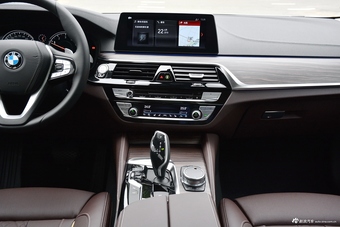 2018款宝马 5系 改款 540Li 行政版