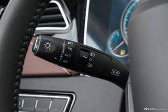  2018款君马S70 1.5T自动豪华型5座