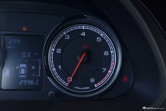 2018款君马S70 1.5T手动标准型