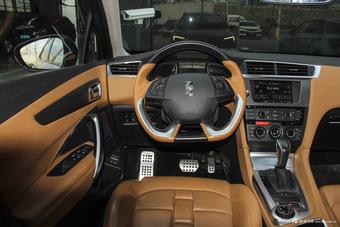 DS 6 2014款 1.6T 尊享版THP200