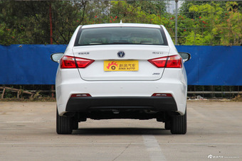 2016款悦翔V7 1.6L手动乐享型国V