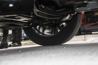 2016款东南DX3 1.5L手动劲彩版