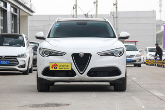 2017款Stelvio 2.0T 200HP自动豪华版