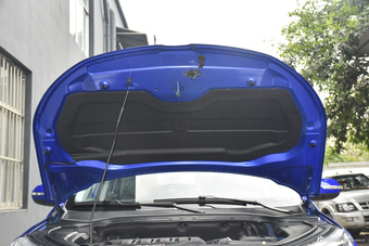 2016款驭胜S330 1.5T自动两驱时尚版