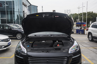 2017款众泰SR9 2.0T自动极致之心版