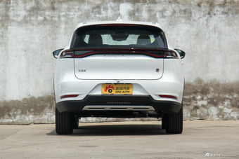 2018款比亚迪唐2.0T自动智联尊贵型7座