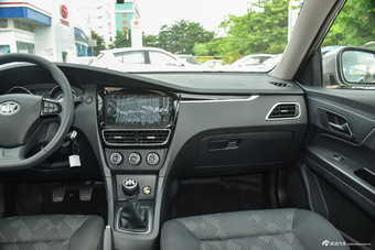 2016款骏派A70 1.6L手动技术型