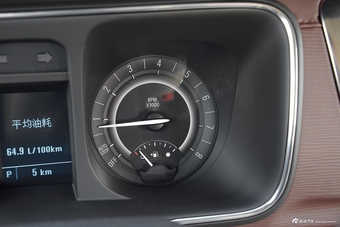 2017款GL8 2.5L自动豪华型