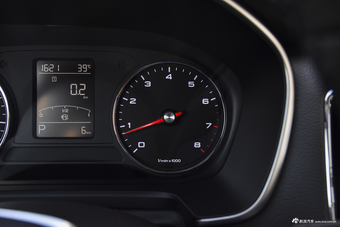 2018款荣威RX5 1.5T 20T自动两驱互联网智臻版