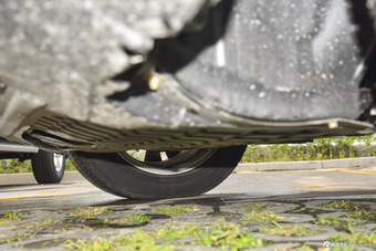 	2016款陆风X5 Plus 1.5T自动创领版