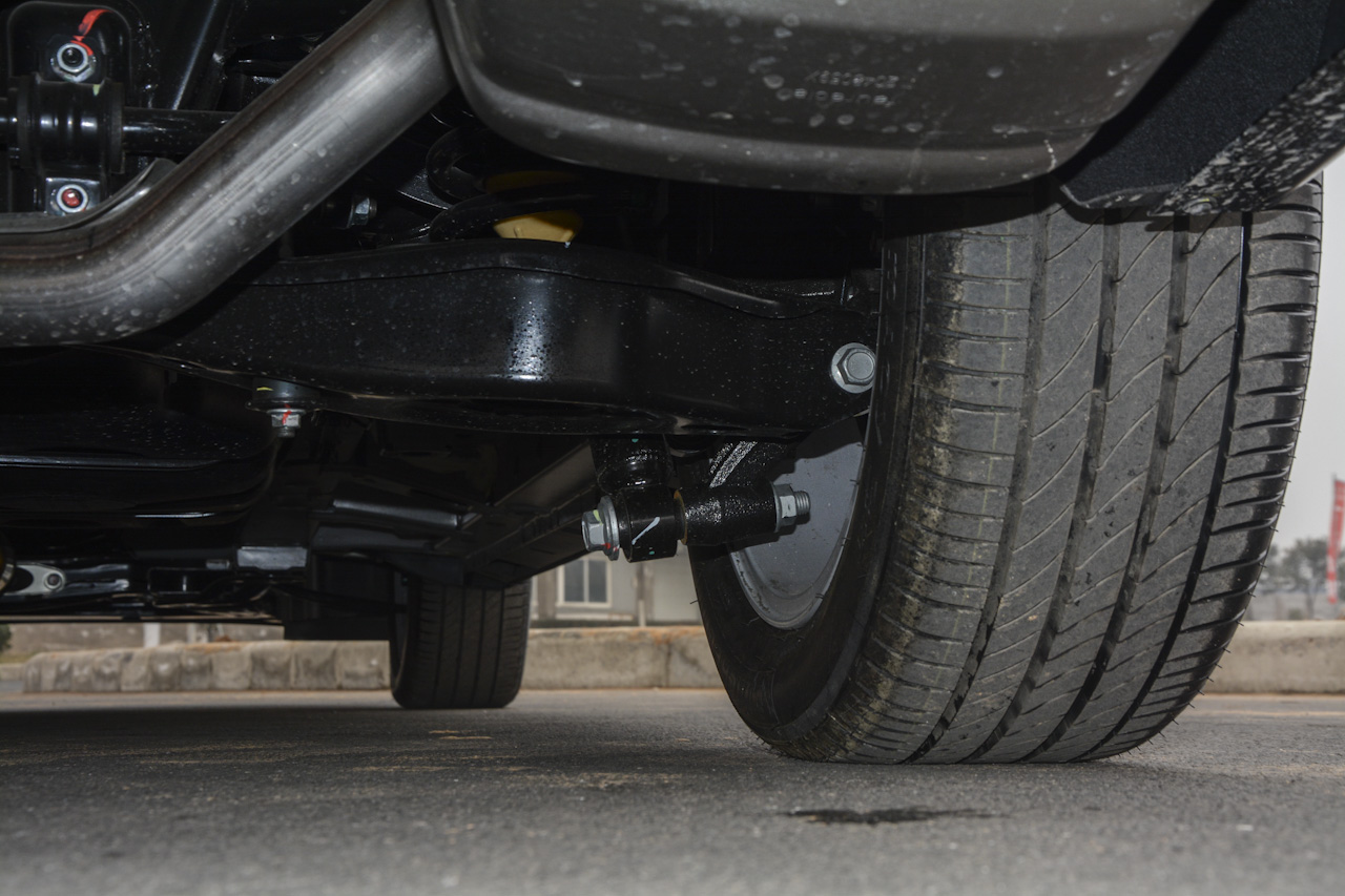 2018款传祺GM8自动320T尊贵版